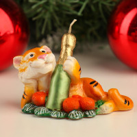 Свеча новогодняя декоративная "Тигр с шампанским", 10х6,1х7 см 6918507